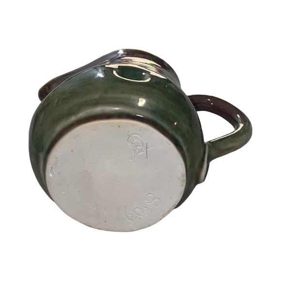 Artisan signed green and grown handmade studio pottery creamer - Picture 4 of 5